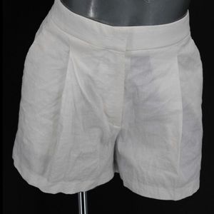 Theory Off-White Linen Short, New with tags